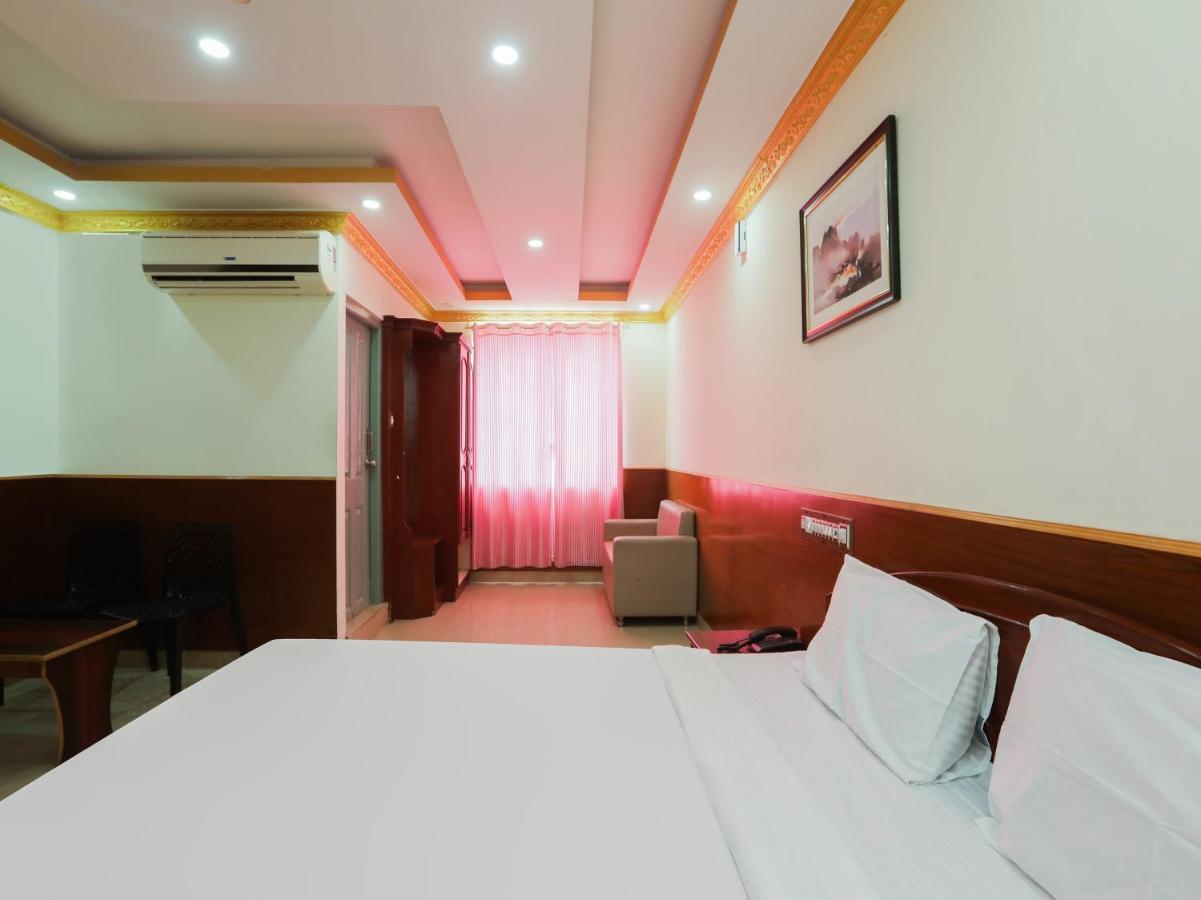 Capital O 84002 Hotel Top In Town President Kushālnagar 외부 사진