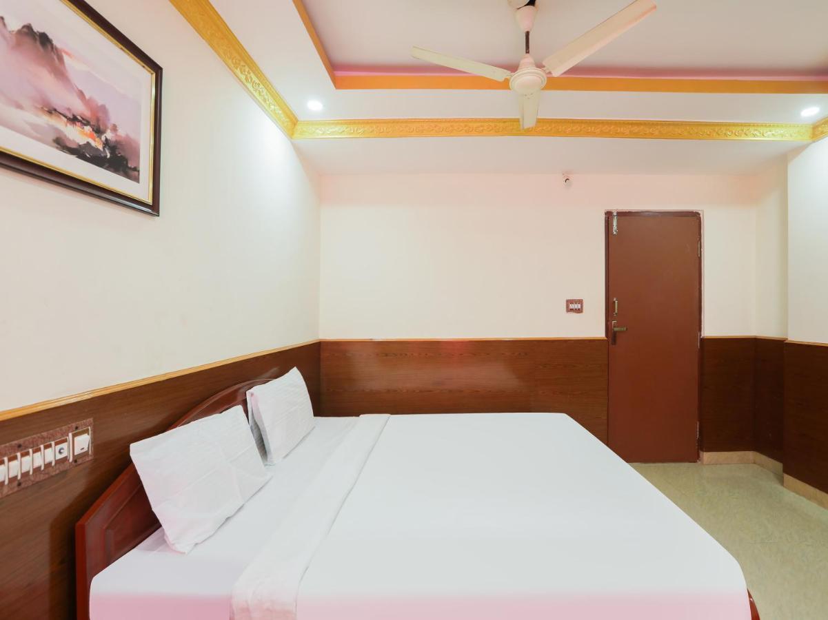 Capital O 84002 Hotel Top In Town President Kushālnagar 외부 사진