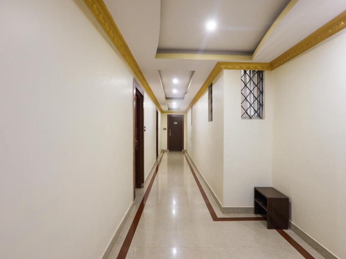 Capital O 84002 Hotel Top In Town President Kushālnagar 외부 사진